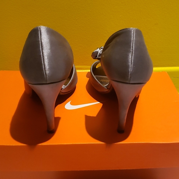 Shoes - Picture 3 of 3